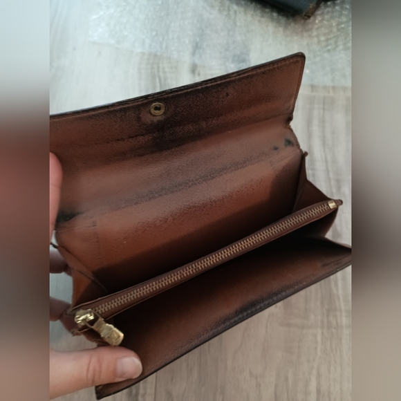 Authentic LOUIS VUITTON LV Vintage Monogram Wallet Envelope Leather - Picture 11 of 13